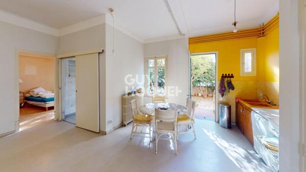 EXCLUSIVITE - A vendre à Perpignan - Maison de ville familiale 2 faces avec jardin arboré et garage 142 m²