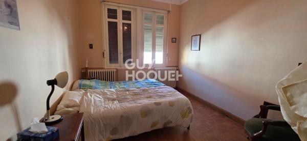 EXCLUSIVITE - A vendre à Perpignan - Maison de ville familiale 2 faces avec jardin arboré et garage 142 m²