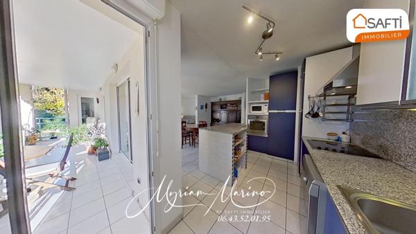 COUP DE COEUR ! 5 pièces avec terrasse et garage - Centre de Saint Aygulf 83370