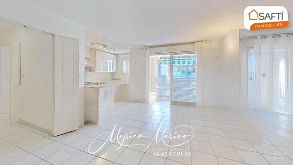 COUP DE COEUR ! 5 pièces avec terrasse et garage - Centre de Saint Aygulf 83370