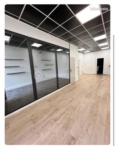 Local commercial de 51,66 m²