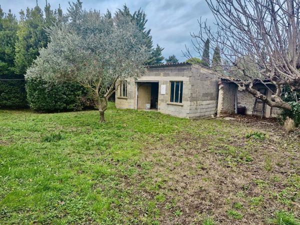 Jonquières (84150) Maison plain pied avec grand terrain