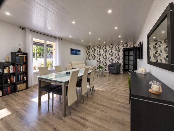 MARIGNANE BAS DE VILLA DE 100 M², JARDIN ET TERRASSE : L’ESPRIT D’UNE MAISON