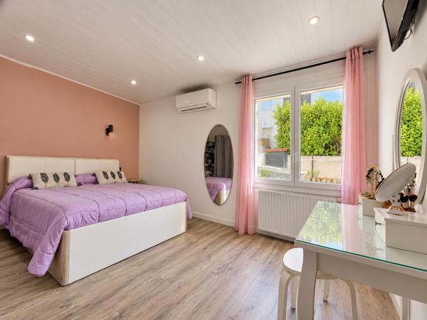 MARIGNANE BAS DE VILLA DE 100 M², JARDIN ET TERRASSE : L’ESPRIT D’UNE MAISON
