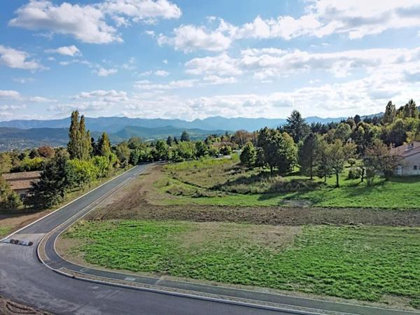 Terrain Gap 677 m2