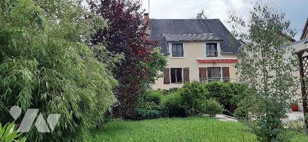 Maison de ville tout confort avec jardin et garage