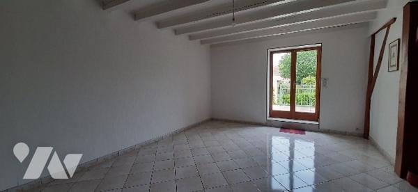 Maison de ville tout confort avec jardin et garage