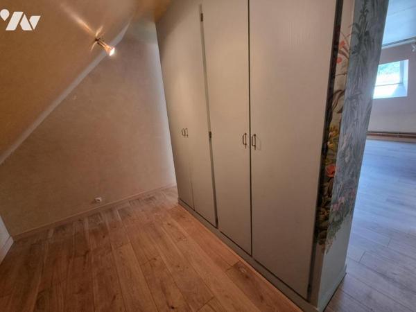 LONGERE T8 - 211 M²