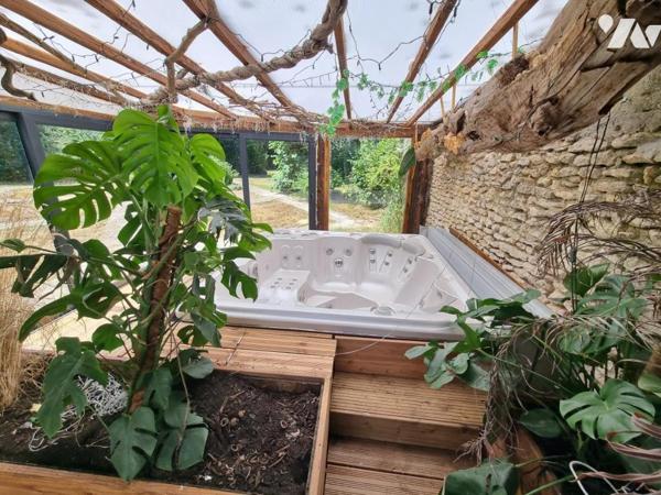 LONGERE T8 - 211 M²