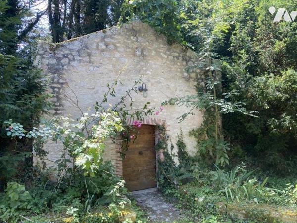 LONGERE T8 - 211 M²