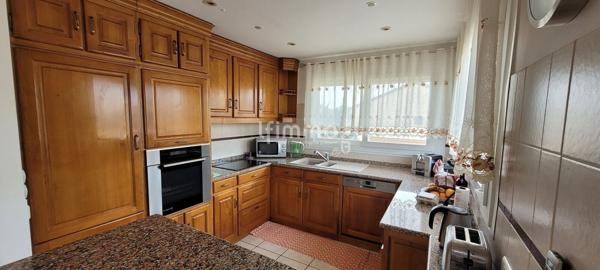 Appartement 4 pièces avec jardin et garage privatif