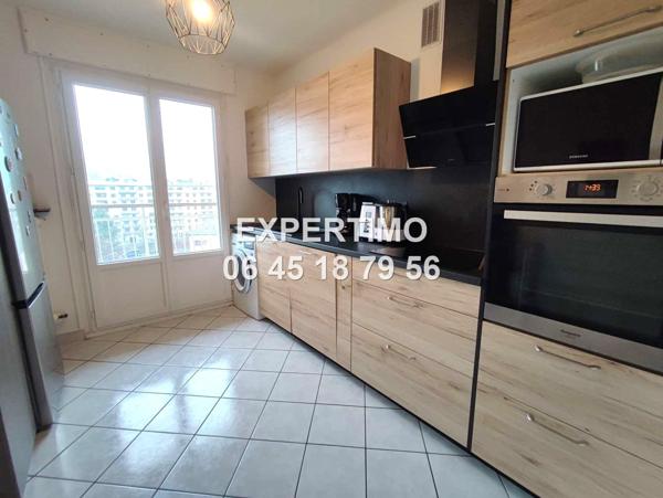 Chambéry (73000) APPARTEMENT RENOVE EN ETAGE ELEVE + BALCON LOGGIA CAVE ET GARAGE