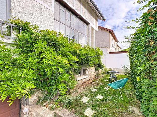 Maison entièrement rénovée, 3 chambres + bureau, à seulement 14' à pied du RER