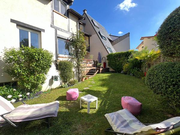CHAVILLE - Maison familiale avec jacuzzi €1 015 000 ** - Référence 697-C