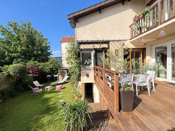 CHAVILLE - Maison familiale avec jacuzzi €1 015 000 ** - Référence 697-C