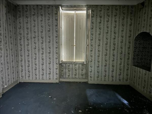 Immeuble à vendre |  Montendre |  90 m²