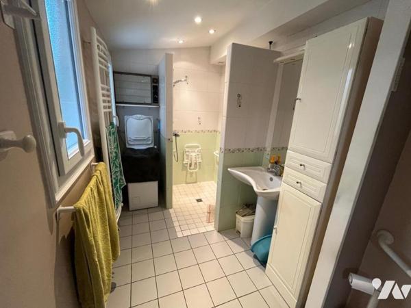 BEAUMONT SUR SARTHE Centre bourg maison de 133m²