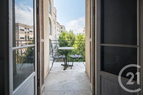 Appartement F3 à vendre  3 pièces - 58 m 2   NICE  - 06