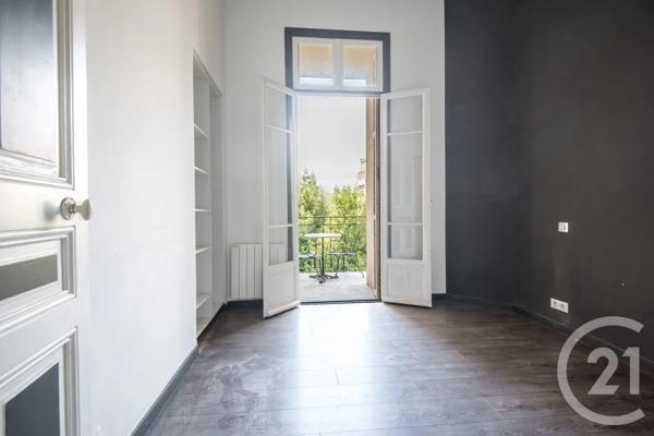 Appartement F3 à vendre  3 pièces - 58 m 2   NICE  - 06