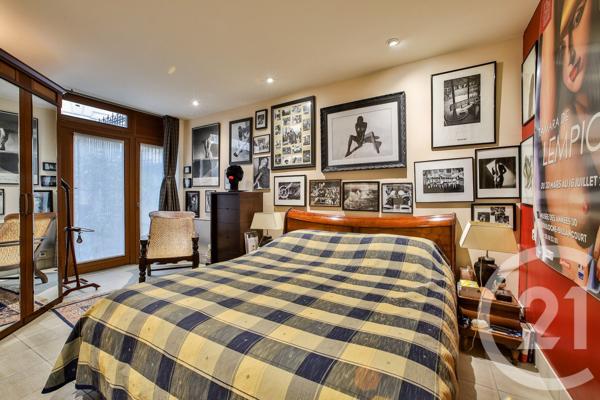 Appartement F5 à vendre  5 pièces - 157 m2 PARIS - 75009