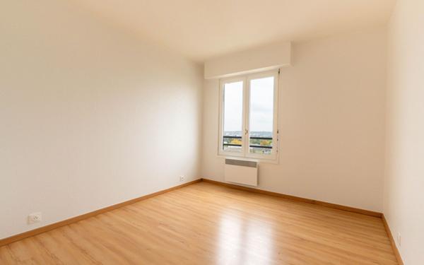 Appartement à vendre    4 pièces • 95,21 m2 Champs-sur-Marne