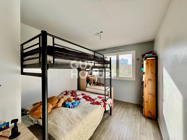 À vendre : Appartement spacieux de 5 pièces à Vaulx-en-Velin