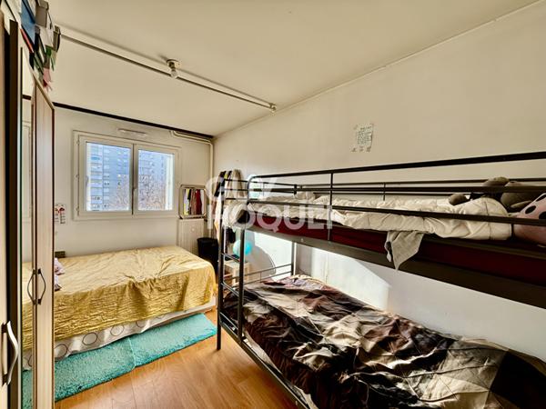 À vendre : Appartement spacieux de 5 pièces à Vaulx-en-Velin