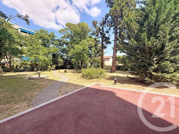 Appartement T3 à vendre  3 pièces - 79,48 m 2   BRON  - 69