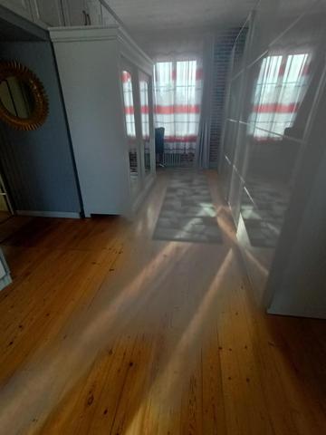 Située dans la charmante commune de Saint-Étienne-du-Vauvray (27430),