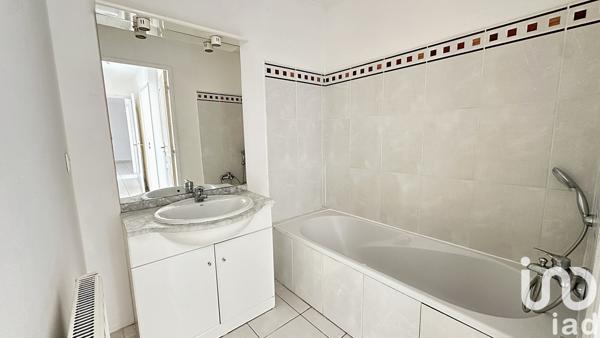 Appartement à vendre 3 pièces 63 m² Saint-Laurent-du-Var