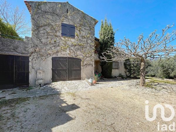 Maison traditionnelle 8 pièces de 168 m² à Fayence (83440)