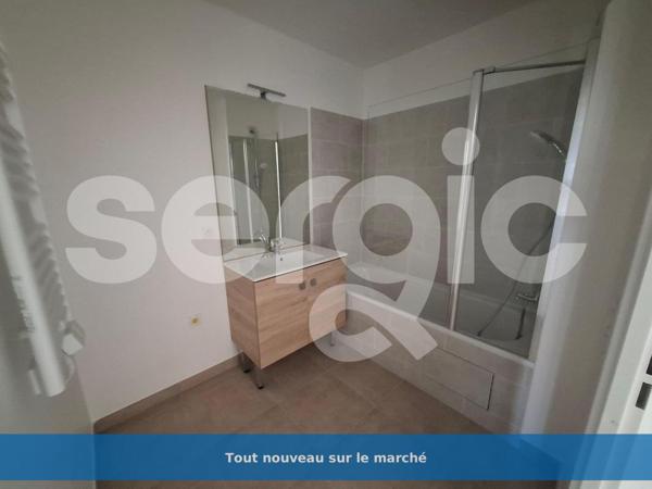 Location 3 Pieces 59 91350 Grigny 67 9271 02 0063