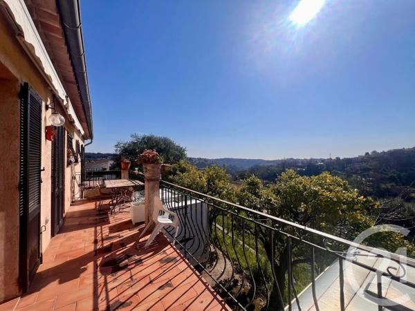 Maison à vendre  5 pièces - 128,40 m 2   LA GAUDE  - 06