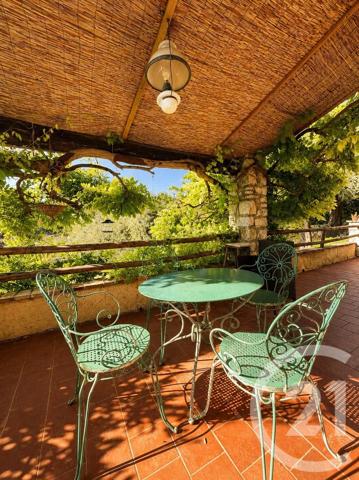 Maison à vendre  5 pièces - 128,40 m 2   LA GAUDE  - 06