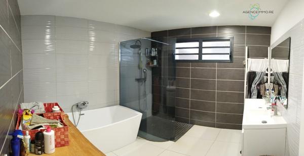 Grande villa F5 de 177 m2 avec piscine la Plaine Saint-Paul