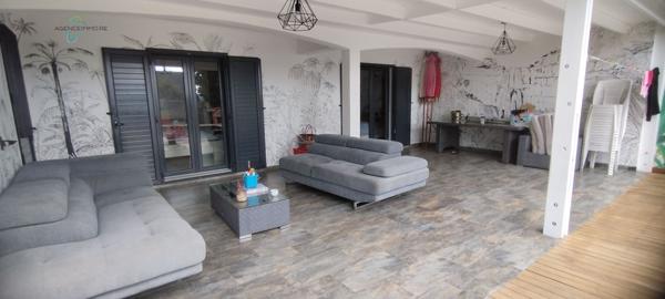 Grande villa F5 de 177 m2 avec piscine la Plaine Saint-Paul