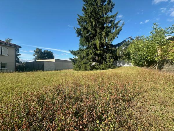AUBIERE CENTRE - TERRAIN 590 M2 VIABILISE - Aubière
