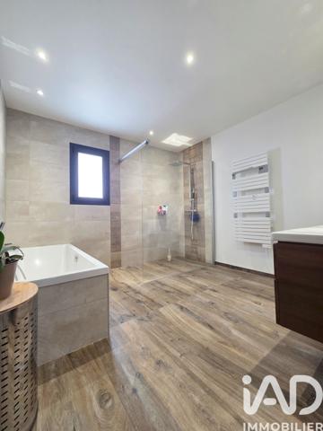 Maison à vendre 5 pièces 210 m² Pia