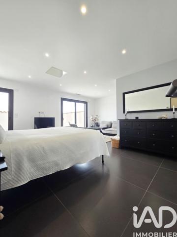 Maison à vendre 5 pièces 210 m² Pia