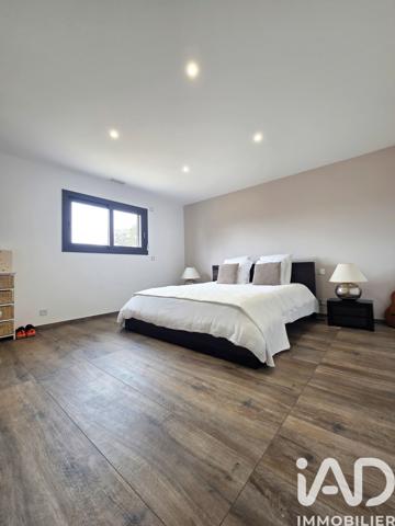 Maison à vendre 5 pièces 210 m² Pia