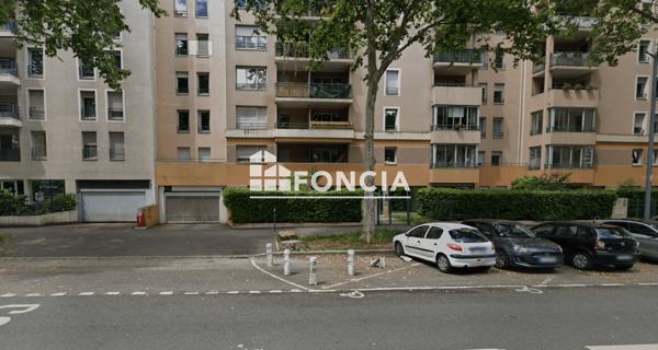 Location Parking 12 m² - Lyon 69007