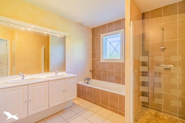 Maison à vendre |  Cadaujac |  5 pièces | 119 m²