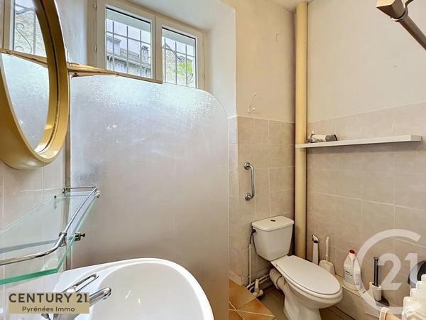 Appartement F2 Bis à vendre  3 pièces - 42,24 m 2   BAGNERES DE LUCHON  - 31