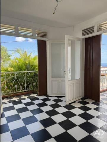 Maison à vendre 6 pièces 173 m² Basse-Terre