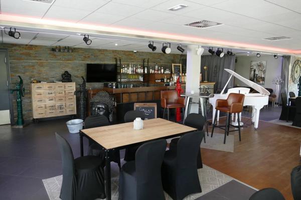 Restaurant / Authentique et charmante guinguette des bords de Marne