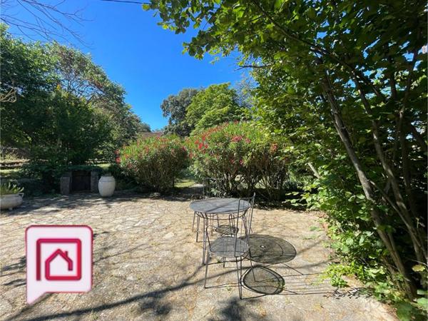 Mas cévenol en pierre