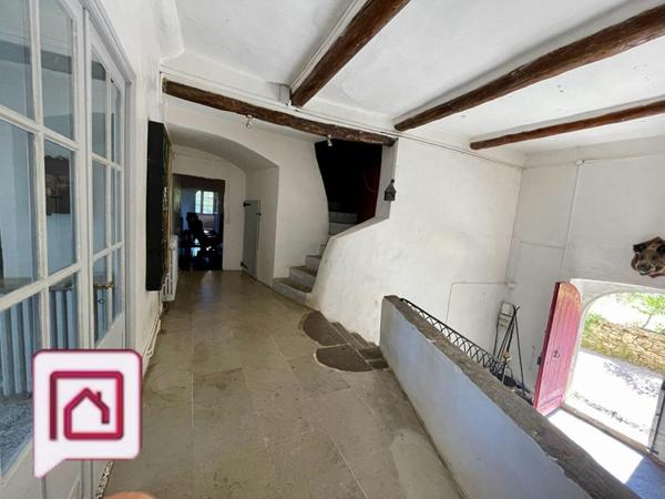 Mas cévenol en pierre