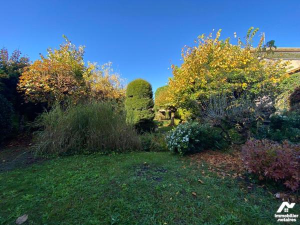 PROCHE CHARTRES ? GALLARDON - MAISON D'EXCEPTION
235 m² ? 5 chambres ? 920 m² de jardin ? Prix...