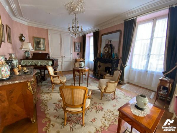 PROCHE CHARTRES ? GALLARDON - MAISON D'EXCEPTION
235 m² ? 5 chambres ? 920 m² de jardin ? Prix...