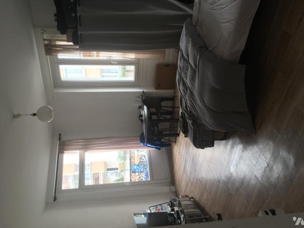 ROCHE LA MOLIERE centre immeuble 5 lots (2 appart et 3 commerces) tous loués bon rapport 280 000€